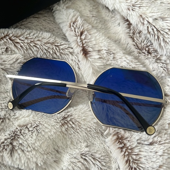 Wildfox Regency Sunglasses silver NIB - Picture 4 of 4